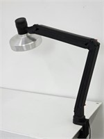 ADJUSTABLE BENCH LIGHT - WORKS - 29.5" TALL