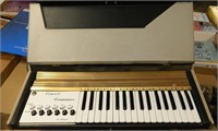 ELETRIC ORGAN