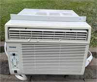 LARGE DANBY WINDOW AIR CONDITIONER