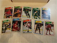 Lot de cartes de hockey OPC 1988-89 et moins