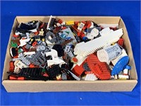 LEGO & MINI FIGURE LOT