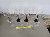 (8) Wine Glasses