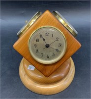 Desk clock thermometer, barometer made of Oregon M