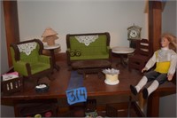 NEEDLEPOINT LIVING ROOM SET WITH KEN