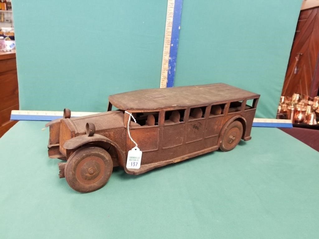 EARLY TIN PASSENGER BUS MISSING FRONT BUMPER 21"