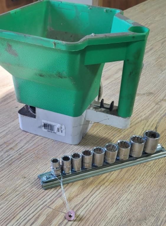 Complete Drive Socket Set & Small Seed Broadcaster