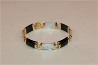 14kt yellow gold Black Onyx and White Mother of