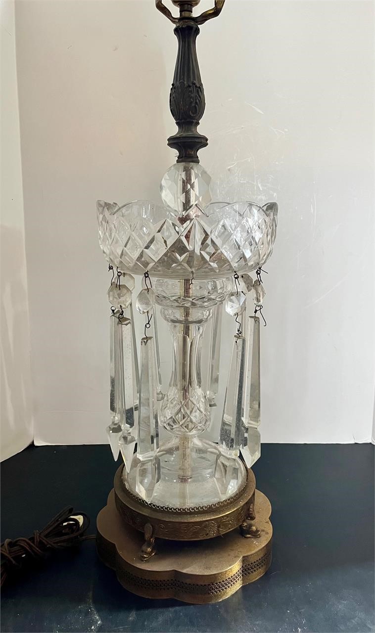 Antique crystal prism lamp