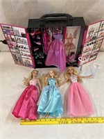 Vintage Barbie Dolls & Carry Case W/ Clothes