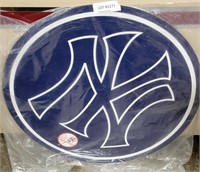 NEW YORK YANKEES ROUND TIN SIGN