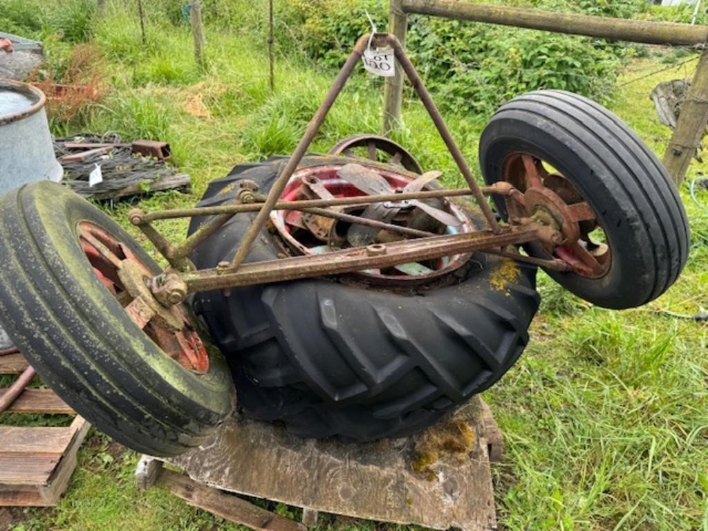 Rubber tire conversion for 1920 Fordson tractor