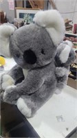 Largestewart gleen stuffed koala with baby 14in
