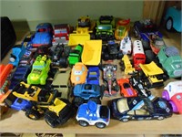 Lot of 35+ Toy Vehicles