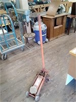 One and a half ton floor jack for parts