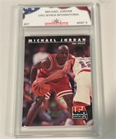 1992 Skybox International #37 Michael Jordan Card