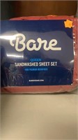 Bare Queen sheet set