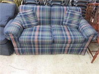 PLAID WOODMARK LOVESEAT 30"T X 62"W