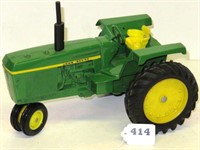 Ertl JD 4430 NF no cab, Original