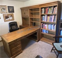 Oak office desk and desk chair unit