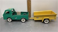 21" VINTAGE STRUCTO PRESSED STEEL TRUCK & TRAILER