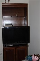 2 x Wooden Cabinets Excl Contents
