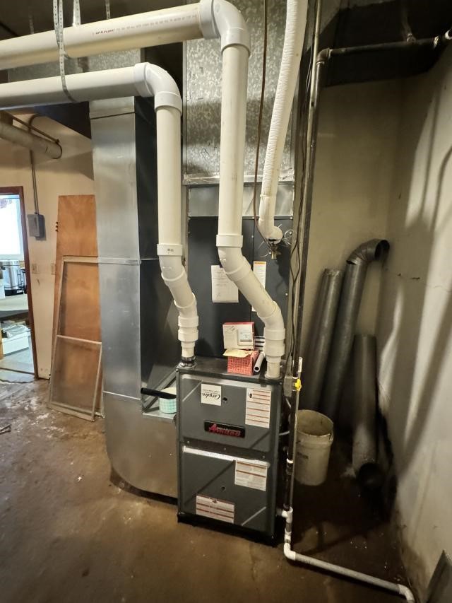 2017 Amana Gas Furnace & Outside Amana AC Unit