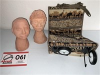 Clay busts, Travel bag