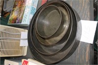 round cake pans