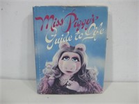Vtg Miss Piggy's Guide To Life Book