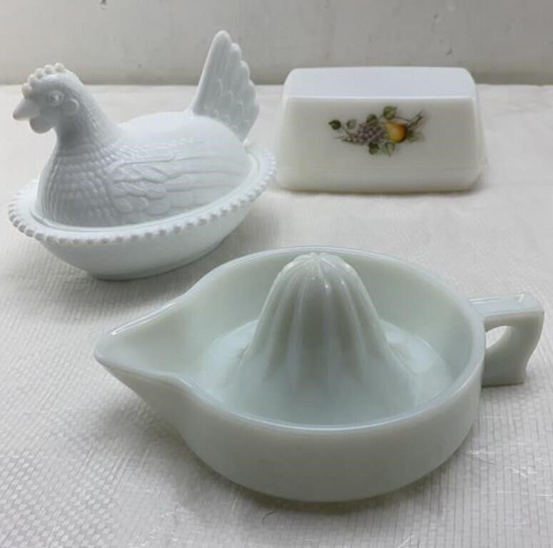 Vintage Milkglass pieces: Sunkist juicer/ Hen On