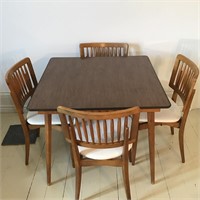 STAKMORE TABLE & CHAIRS VINTAGE