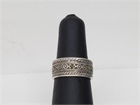 .925 Sterling Silver Band w/Diamond Accents