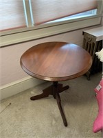 Red Lamp Table