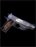 Browning 1911-380 Black Label. .380 Auto with