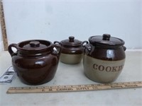 Manmouth Pottery Cookie Jar, USA 2 Handled Bean