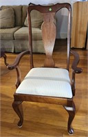 Tom Seely vnt. Queen Anne arm chair cherry wood