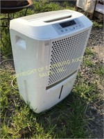 FRIDGIDAIRE DEHUMIDIFER