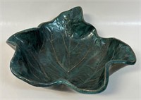 GREAT POTTERY LEAF DISH - NICE COLOR