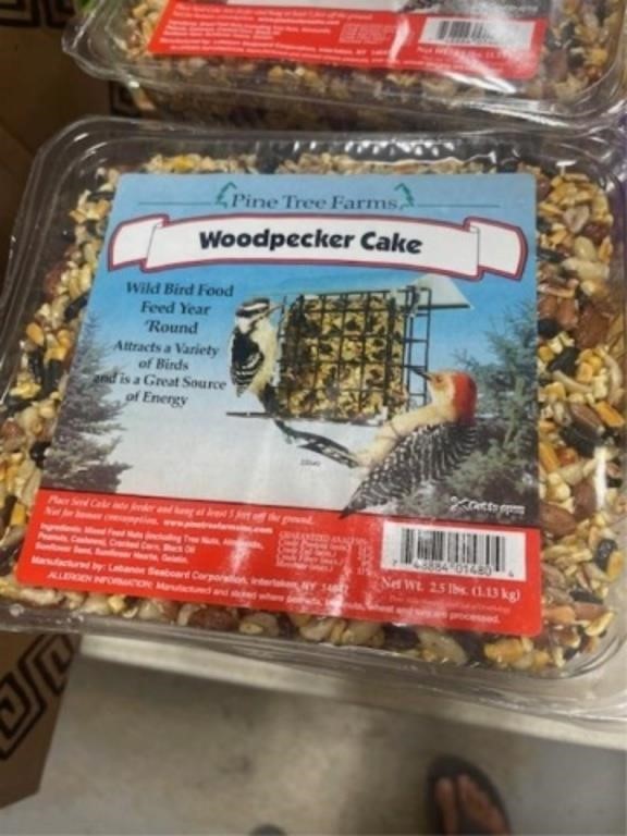 WOODPECKER CAKE