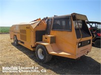 OFF-SITE 2012 OMC AR-400 Shuttle Truck