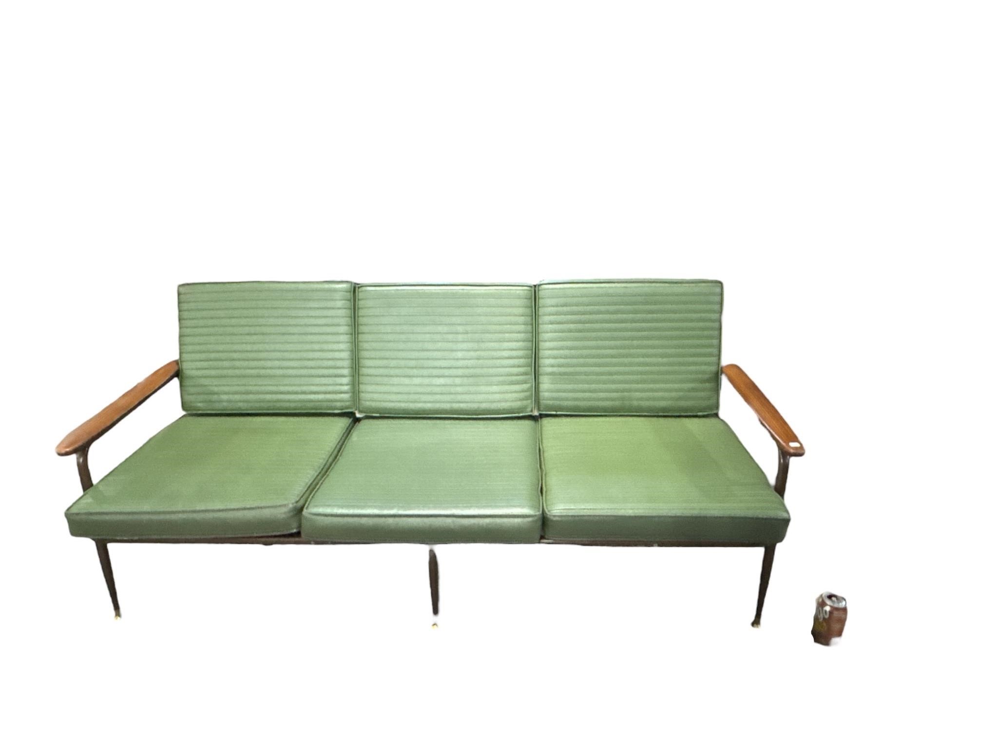 VERY NICE MID CENTURY COUCH IN GREAT CONDITION