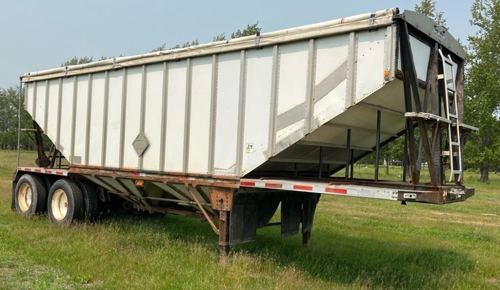 *OFF SITE* 1997 Load King 30 ft Grain Trailer