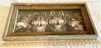 FRAMED PICTURE OF WOLVES