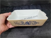 1.5 QT Pyrex Baking Dish