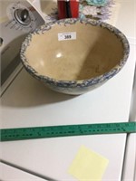 Large pottery bowl 12 in diameter