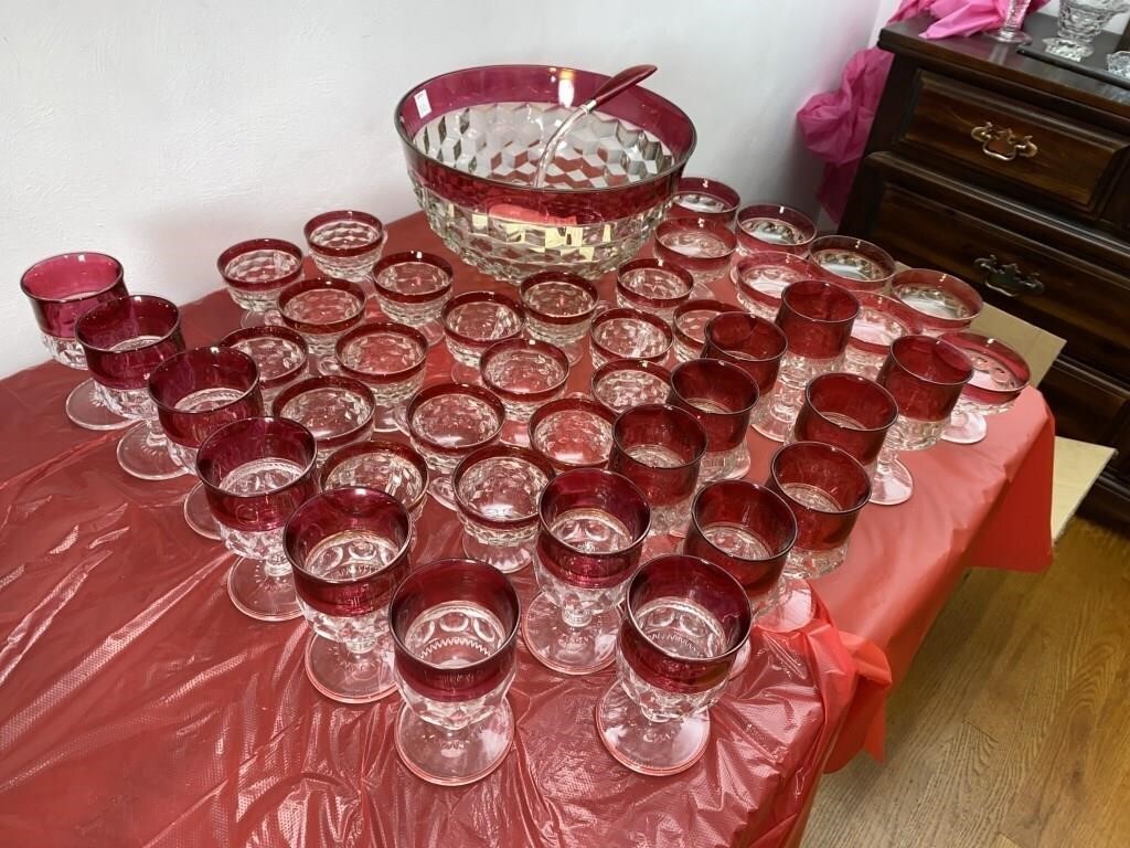 (44PC) CLEAR/CRANBERRY DRINKING GLASSES &