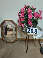 Octagonal Decorated Mirror ~ Wooden Table ~