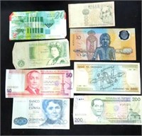 17 PIECES OF FOREIGN CURRENCY: AUSTRAILIA, ENGLAND