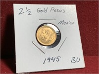 1945 2 1/2 GOLD PESOS MEXICO BU