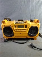 DeWalt DC012 Work Site Charger/ Radio No Power